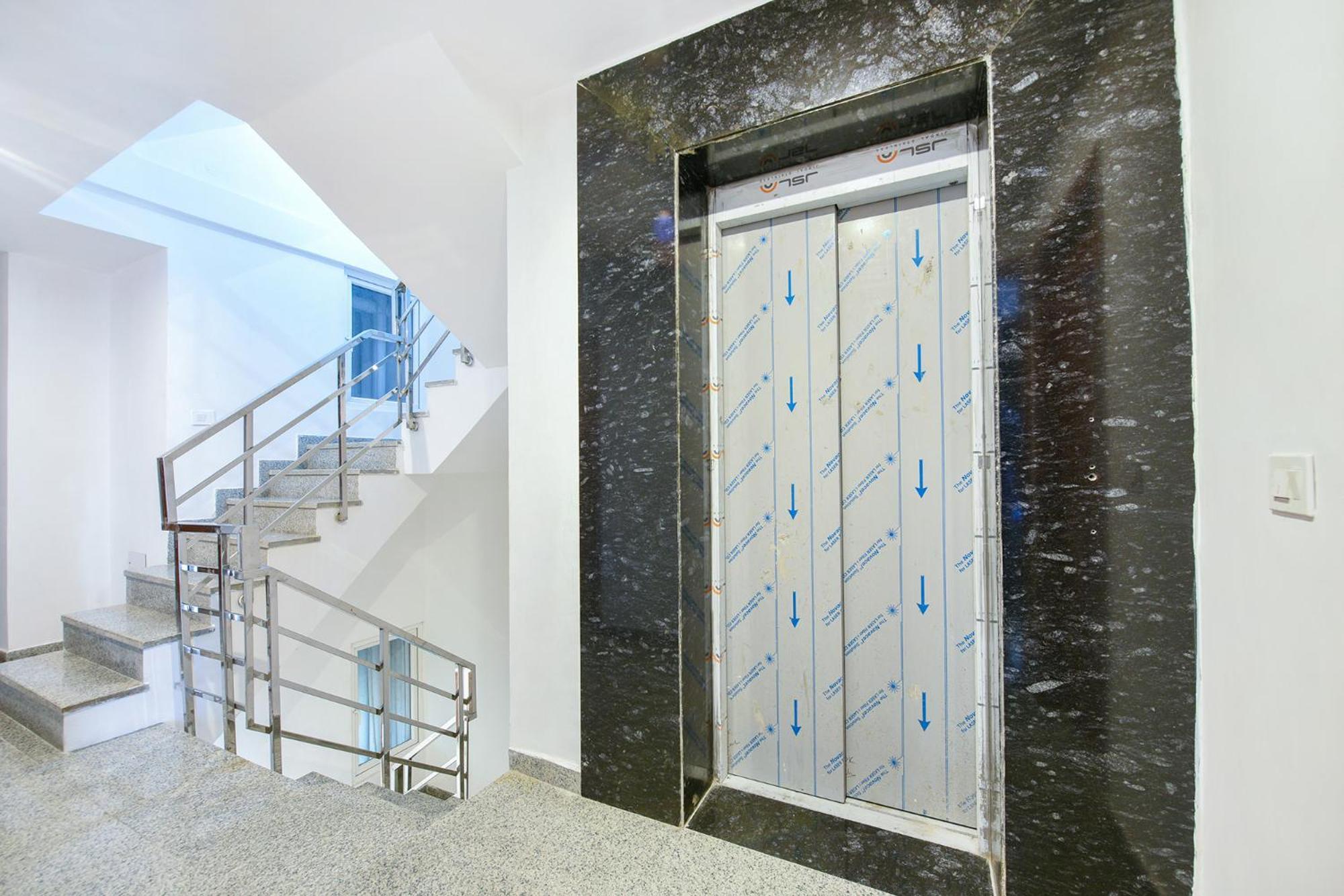 Fabhotel Sparkling - Nr Yashobhoomi Convention Centre Делі Екстер'єр фото